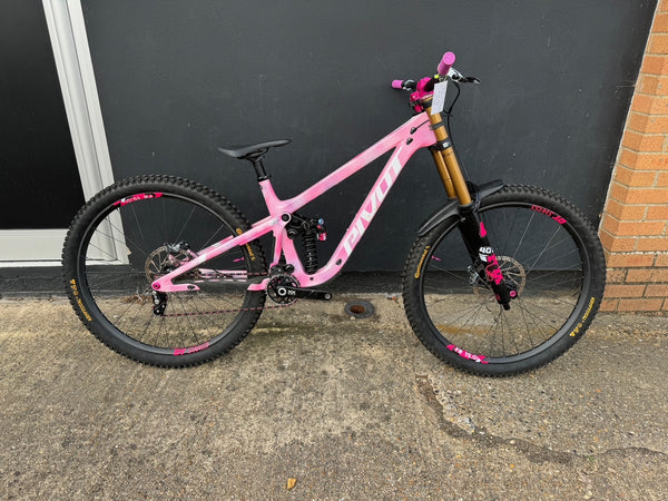 Used 2023 Pivot Firebird Custom Bike Park Edition Medium